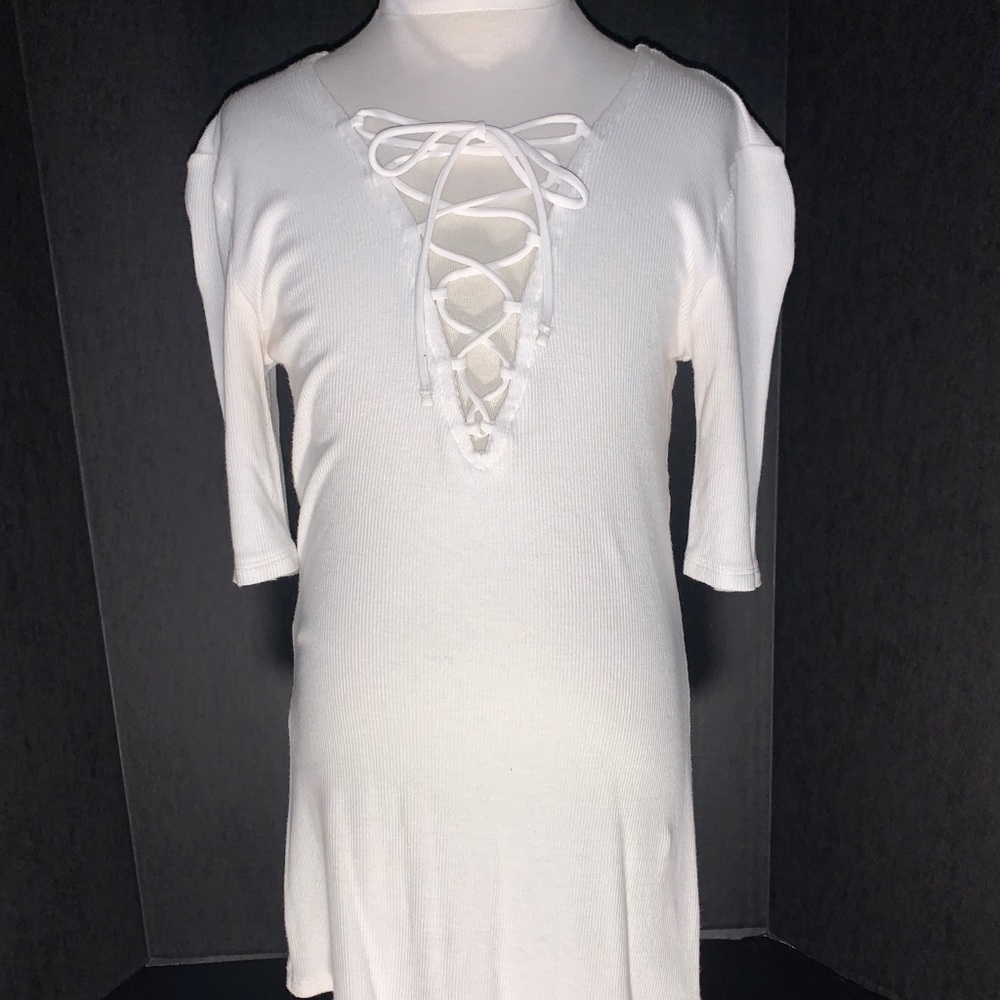 Express Cross Neck T